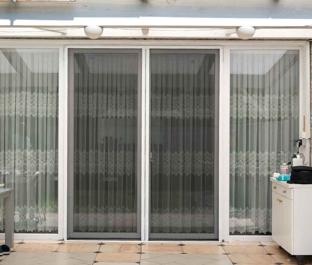 Dreiflügelige Schiebeanlage – breite Durchgänge